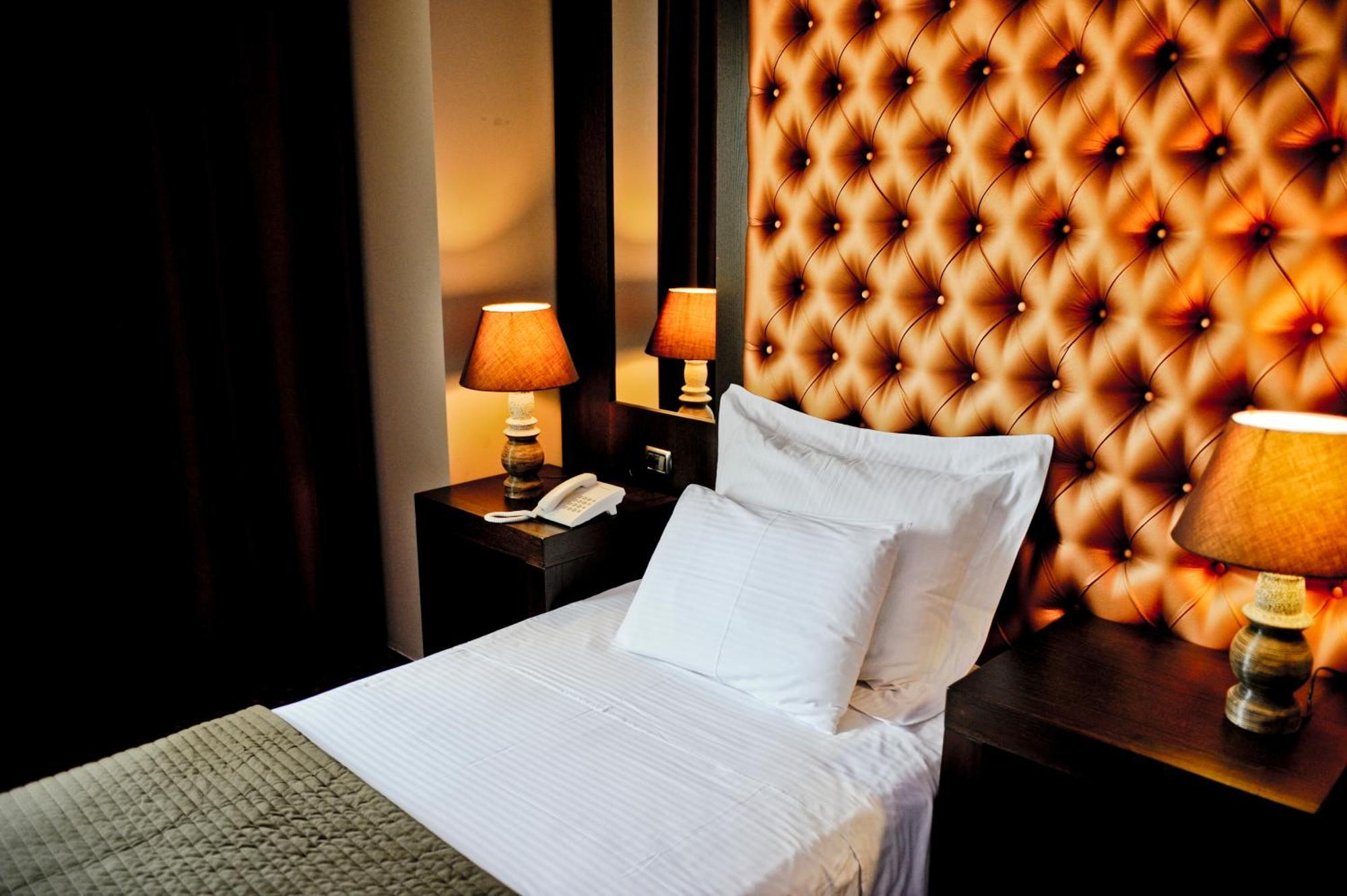 Hotel Doro City Tiranë Eksteriør bilde