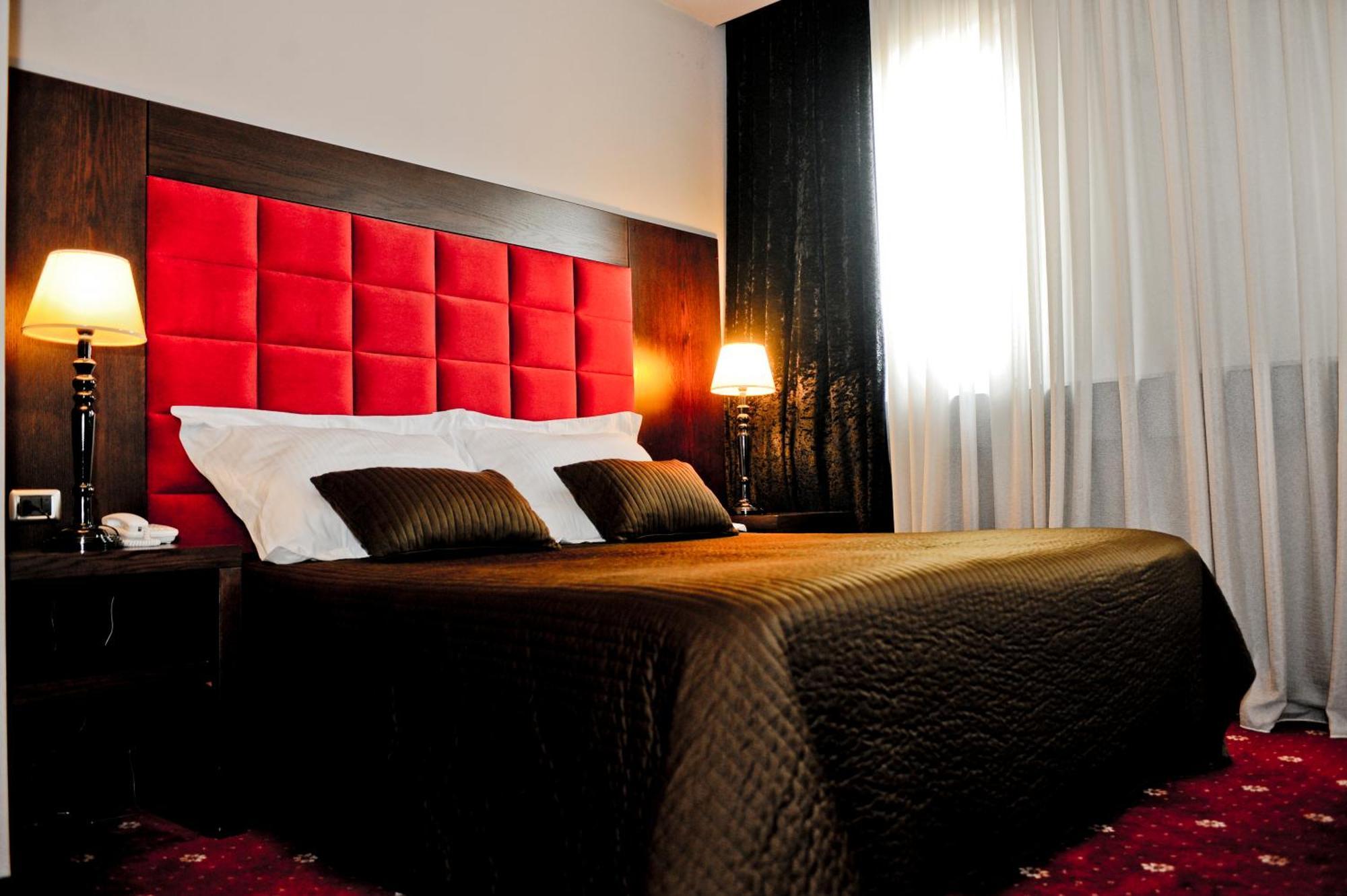 Hotel Doro City Tiranë Eksteriør bilde