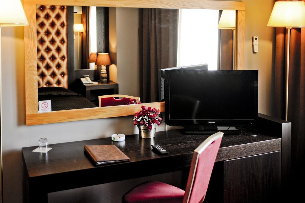 Hotel Doro City Tiranë Rom bilde