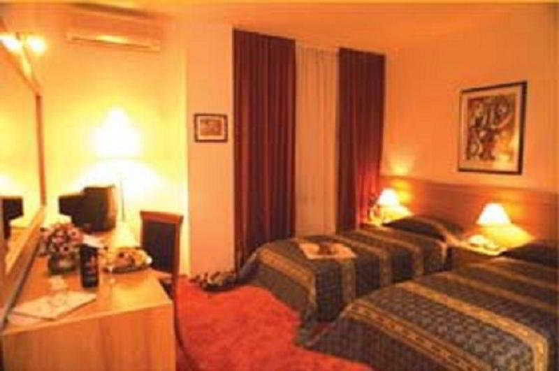 Hotel Doro City Tiranë Eksteriør bilde