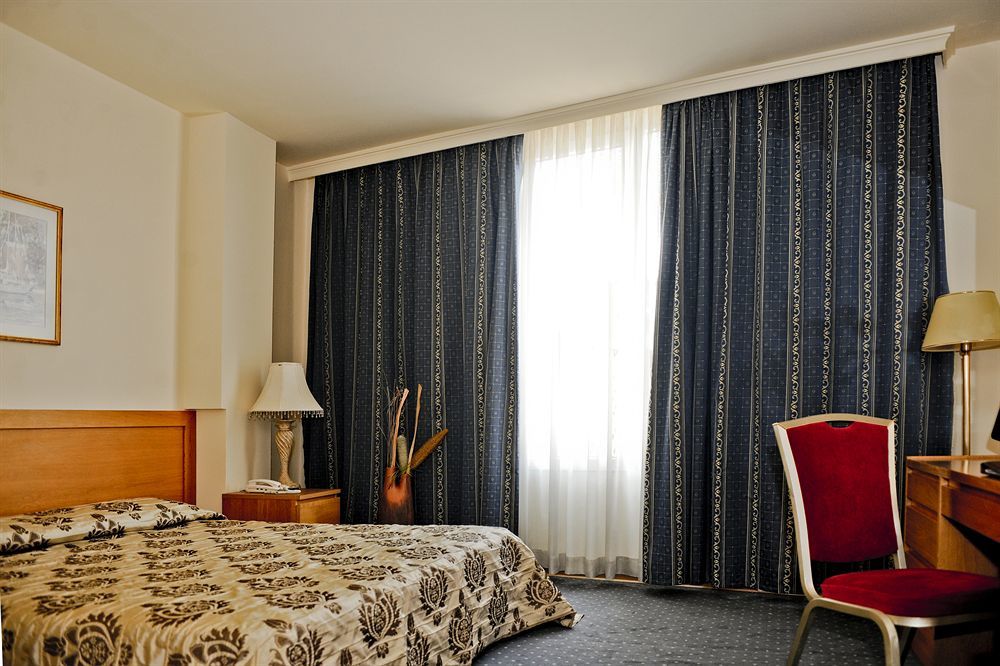 Hotel Doro City Tiranë Eksteriør bilde