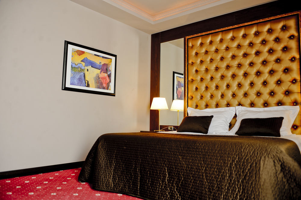 Hotel Doro City Tiranë Eksteriør bilde