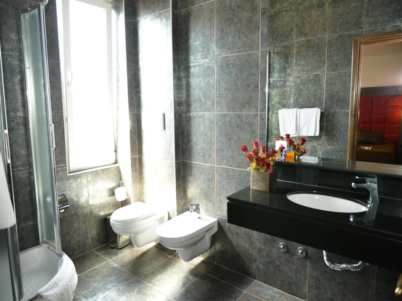 Hotel Doro City Tiranë Eksteriør bilde